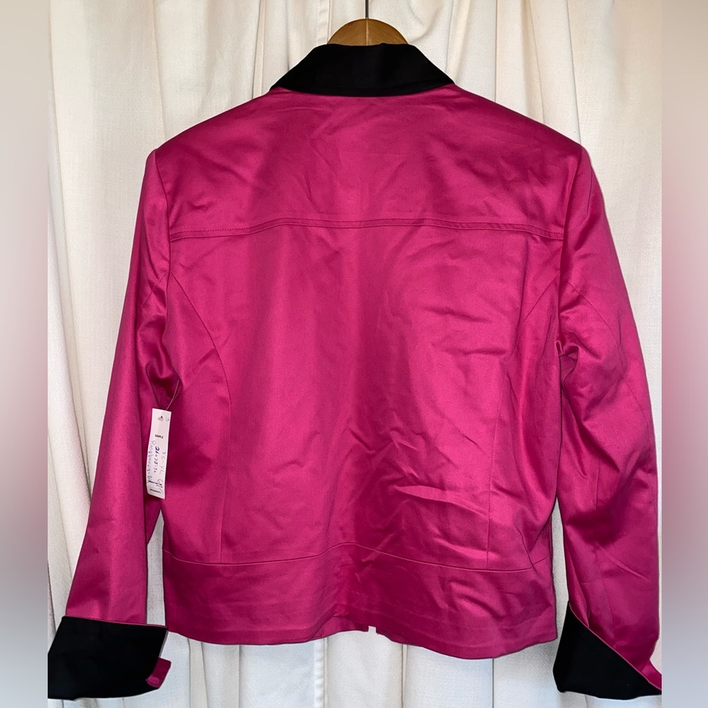 Pink Jacket - Picture 2 of 4